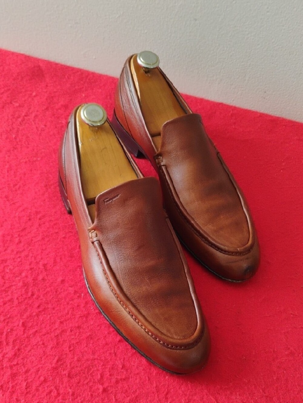 Salvatore Ferragamo Men's Chestnut Brown Leather Slip-On Loafers - Picture 5 of 9